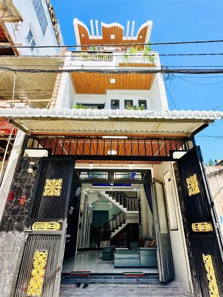 Nhà 3 lầu full nội thất, hẻm xe hơi 6m
