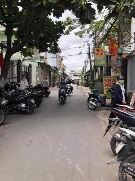 Bán nhà riêng sổ hồng chính chủ diện tích đất 80m2, diệt tích sàn 160m2