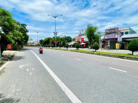 Bán đất tặng nhà mặt tiền trần thủ độ, ngay ngã tư kcn điện nam điện ngọc phát triển sầm uất