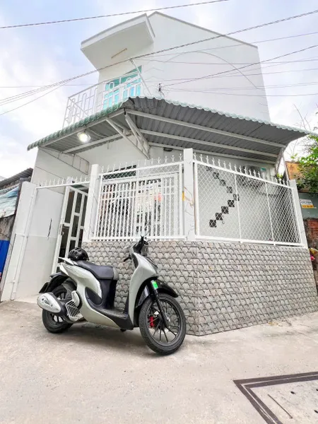 31. NHÀ ĐẸP Số 36 - Hẻm 5 - NV. Hồng