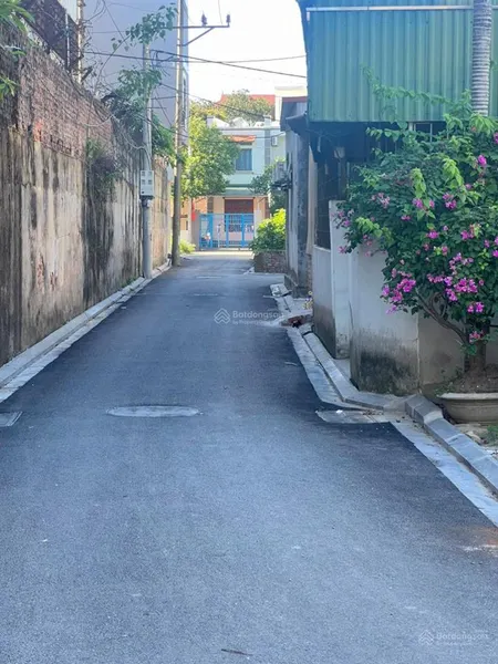 Chính chủ cần bán gấp 68m2 nguyên khê, mt 4.5m, ô tô vào tận nơi, cách ql3 chỉ 100m, sổ đỏ sẵn