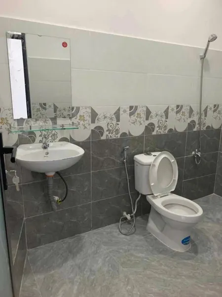 VP63 Bán nhà cấp 4 hẻm xe  máy đường Cao Văn Bé gần biển Hòn Chồng