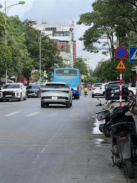 Bán đất phố nguyễn sơn lô góc, phân lô vip 90m2, mặt tiền 6m, xây 8 tầng thang máy, kinh doanh