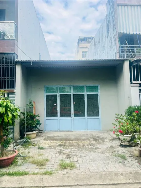 Bán đất tặng nhà kho đường lý thiên bảo đối lưng phạm hùng khu đông dân cư, giá đầu tư