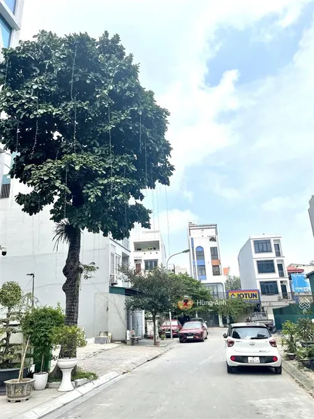 Bán đất đấu giá phúc lợi, vỉa hè oto tránh kinh doanh, dt 90m2 mt 6m hậu 6m