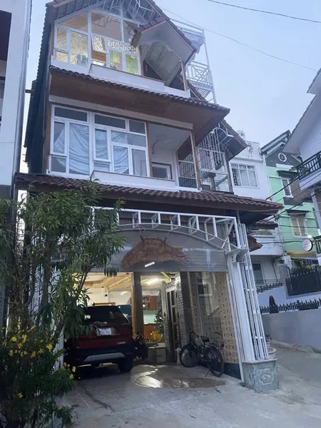 Bãn nhà đường An Dương Vương