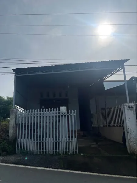 Bán dất tặng nhà Lê Thị Riêng
