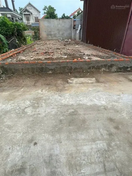 Anh tới nhờ bán đất phân lô đại cát 33m², ô tô vào tận nhà