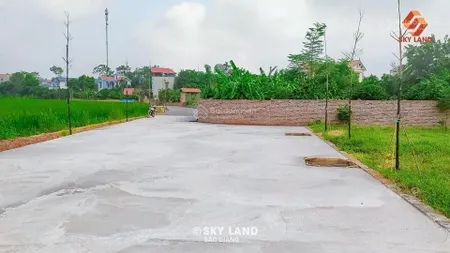 135m2 đất thổ cư ngay trường cấp 3 hh số 2 gần công viên đường 8m