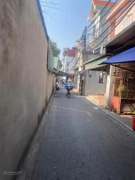 Bán đất đường kim quan cách oto 20m. giá đầu tư. dt37m2,mt4.5m2 . giá4.9 tỷ có thương lượng.