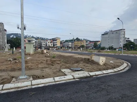 Bán 144m2 đất nhìn vườn hoa. Khu giãn dân đa cấu nam sơn. Làn 2 đường đặng cung. Phường nam sơn bắc ninh
