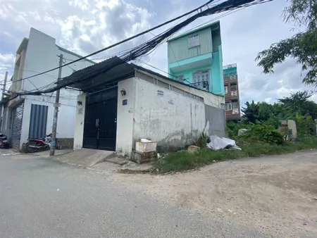Xuất ngoại bán gấp lô đất gần đại học văn lang, 8m x 20m xây mới hầm 6 tầng, giá 15 tỷ tl