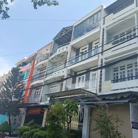 Bán nhà mặt tiền đường Số 33, P. 10, Quận 6 (4 x 20 x 4 tầng) 11,5 tỷ TL
