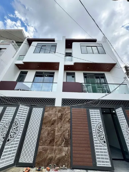 Nhà 3 lầu hẻm 71 Nam Quốc Cang