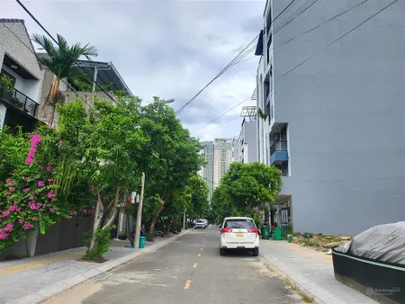 Chủ định cư mỹ bán nhanh lô đất chính hữu sát hoàng bích sơn, lê thước. khu biển phạm văn đồng