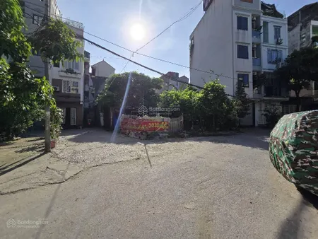 Bán mảnh đất tiếp giáp khu đấu giá ngô thì nhậm, gần chợ bông đỏ, ngõ thông, ô tô đỗ cách 30m