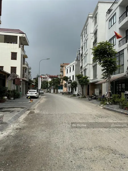 Bán đất đường ỷ lan, gia lâm, dt 80 gần trường học, ngõ ô tô, kết nối giao thông thuận tiện.