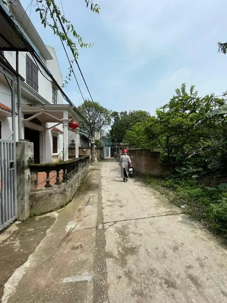 45m2 3,25 tỷ đất vuông đẹp phụng châu gần đại học tdtt pháp lý chuẩn