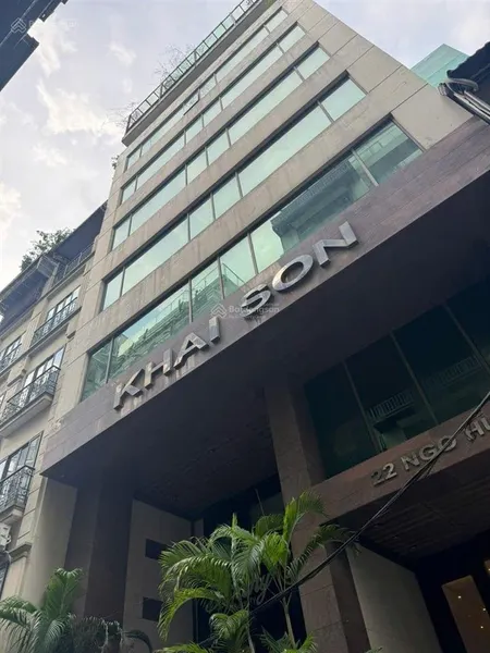 Nhà mp trúc bạch 130m2, 9 tầng, thang máy, 2 thoáng, vỉa hè rộng, view 2 hồ trúc bạch và hồ tây