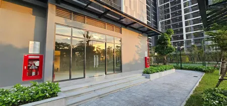 Chính chủ bán shop đế sổ lâu dài mặt đường lớn căn góc
