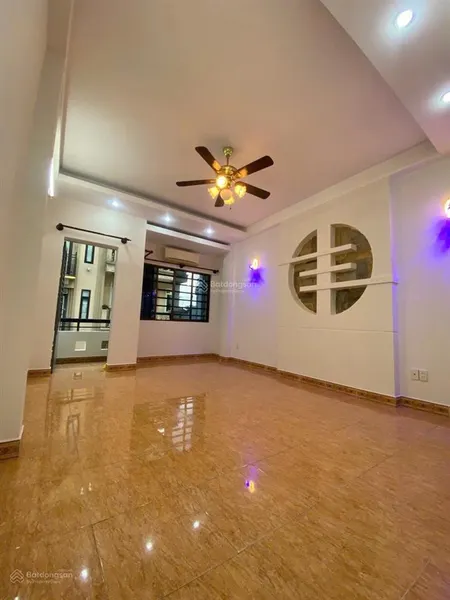 Bán nhà hxt khu bàu cát,nguyễn hồng đào,p14,tân bình.4x17. 5tầng.hđt 35 triệu.giá 13 còn 11,6 tỷ tl