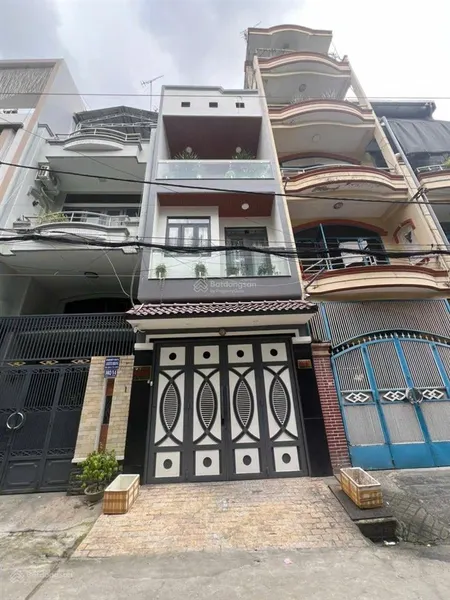 Siêu phẩm xuất hiện đường bàu cát 2 dt 4x16 nhà đúc 4 tấm kiên cố khu vực sầm uất ngay trung tâm