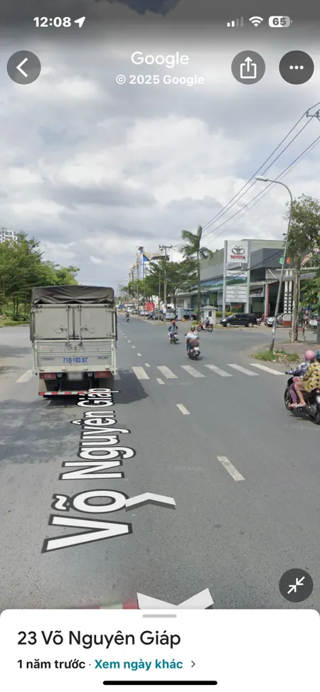 Văn phòng mặt tiền võ nguyên giáp ( gần chợ 586 )