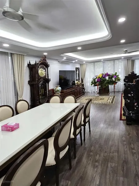 Cần bán nhanh biệt thự song lập thương mại, vị trí đắc địa nhất ecopark. hà 0983 599 ***