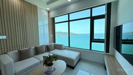 Căn hộ góc biển vip 3902 oc2b view trọn vịnh hòn chồng nha trang