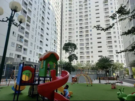 Cần bán căn 68m2/2pn đã có sổ hồng, view đông nam mát, có chìa khoá xem nhà sẵn 0901 422 ***
