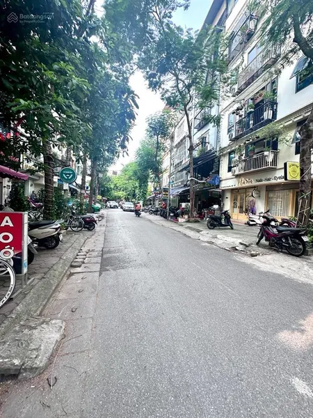 Phân lô oto tránh kinh doanh. nhà đẹp full nt thang máy, ngõ thông gần phố.dt48m 6t giá 19,3tỷ cótl