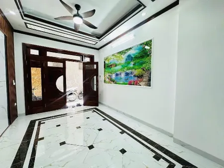 Nghĩa dũng dt 23 m 5 tầng mặt tiền 3.5 m giá 5.5 tỷ nhà xây mới tinh 5 tầng ngõ rộng 3m