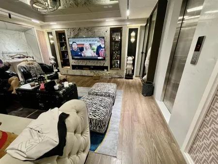Em xin phép giới thiệu tới anh chị nhà ngõ 12 đào tấn phân lô ô tô 65m2 5 tầng có thang máy