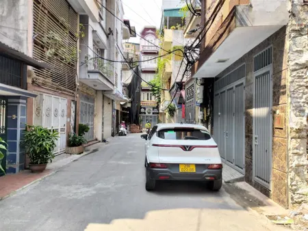 Cc bán mảnh đất 65m lô góc oto tránh ba mặt tiền vuông vắn trung tâm thị trấn trâu quỳ.