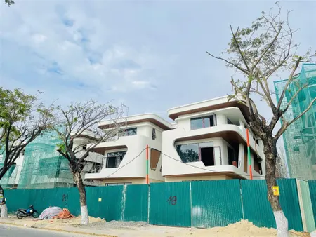 Với 18 tỷ sở hữu ngay biệt thự vip 3 tầng có hồ bơi bên sông hàn, quận hải châu, tp đà nẵng