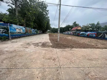 Đất nền thổ cư 335m2, giá chỉ 1 tỷ 6 sổ sẵn lô góc 2 mặt tiền đường 6m, tt lai uyên