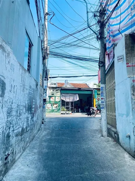 Bán đất tặng nhà cũ, mặt tiền ngang 6m đẹp, gần biển, bãi tắm hòn chồng, bắc nha trang, khánh hòa