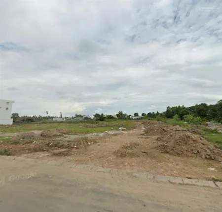 Bán nhanh lô đất nằm ngay mt đường tố hữu, phường 1,tp cà mau gần trường thpt chuyên phan ngọc hiển
