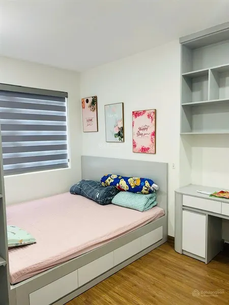 Bán nhanh ch 76m2 ban công đn chung cư sài đồng giá 5 tỷ bao thuế phí sang sổ, có hỗ trợ khách vay