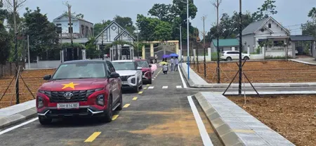 Chỉ hơn 1 tỷ anh chị sở hữu ngay mảnh đất 100m măt đường lớn cực kỳ đẹp, gần công nghệ cao hòa lạc