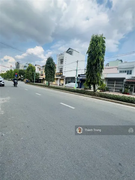 Chủ rất thiện chí bán căn nhà mặt tiền kinh doanh đại lộ 2 phước bình, gần chợ, trường học, sát đxh