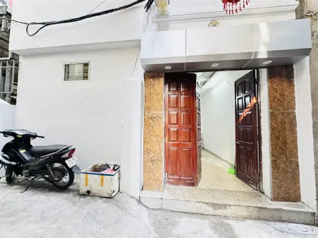Lô góc lĩnh nam nhà vuông như bánh chưng, 30m² x 5 tầng, chỉ 5,68t cách ô tô 20m