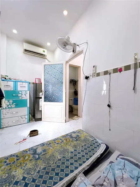 Giấu trong hẻm nhỏ, nhà này đang được săn lùng, tp thủ đức, dt 46m2, giá 2 tỷ 130