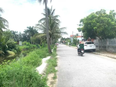 Chủ nhà bán đất mặt đường quyết tiến, 169m2, mặt tiền 7.5m, giá 22,5tr/m2