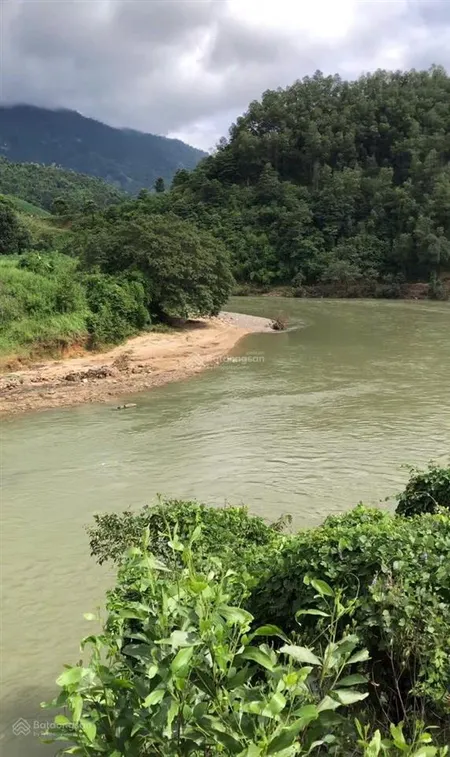 Đất mặt tiền ql27c đường nha trang đà lạt, sau giáp suối
