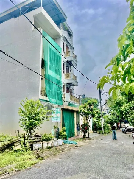 Bán thửa đất vàng thạch bàn 80m2mặt tiền 5.5hơn 10 tỷphân lô 2 ô tô tránh giá đầu tư sổ vuông