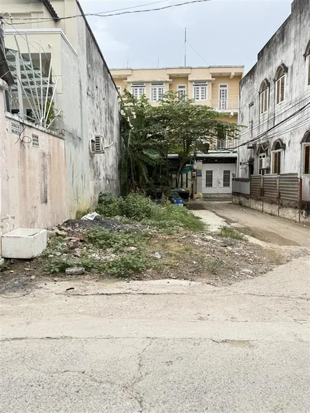 Chủ gửi bán lô góc 2 mặt tiền mặt tiền 218 võ văn hát. p. long trường.