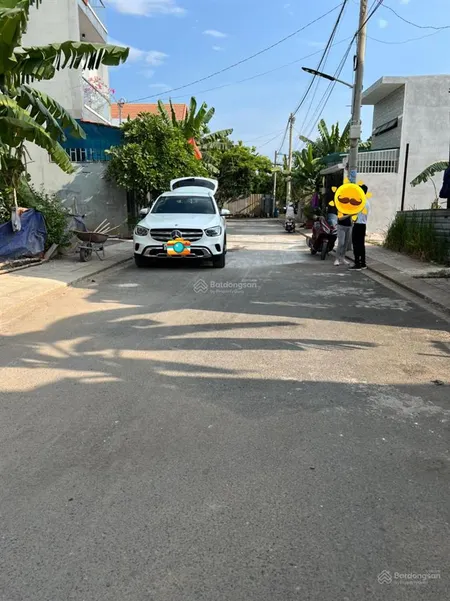 Chủ gửi lô góc 2 mặt tiền trục chính 218 đường võ văn hát . p long trường.