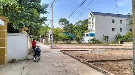 Thời điểm vàng để mua bđs giá tốt, chính chủ gửi em bán đất sài sơn, quốc oai. ô tô vào, 35tr/m