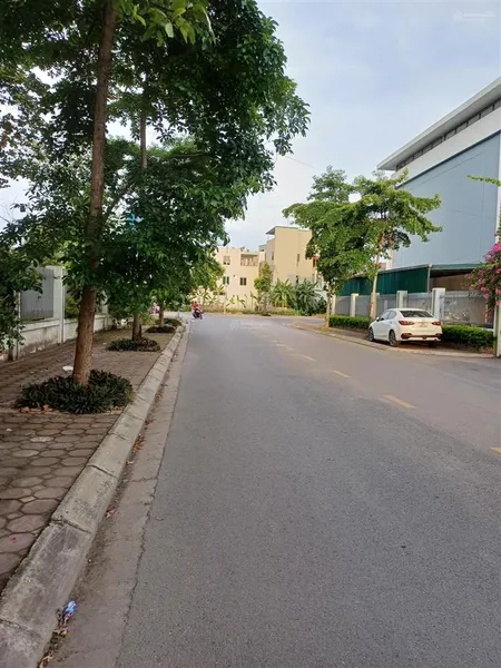 2 thoáng mảnh duy nhất còn sót tại lệ chi gia lâm hiếm an ninh cực tốt ở sướng 2,08 tỷ.